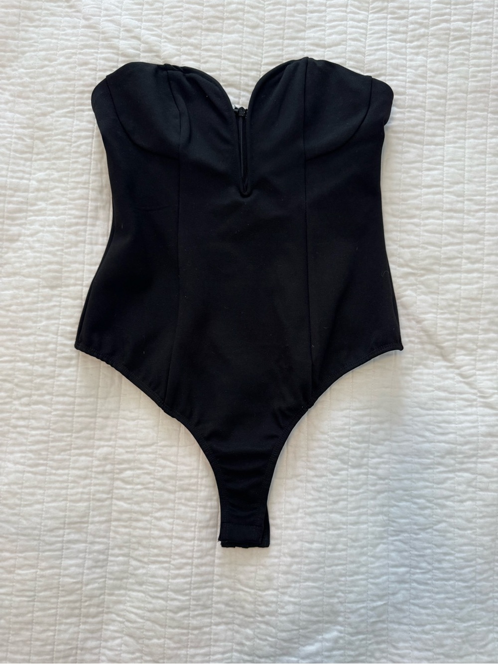 Superdown Sweetheart Neck Strapless Black Bodysuit - Picture 2 of 3